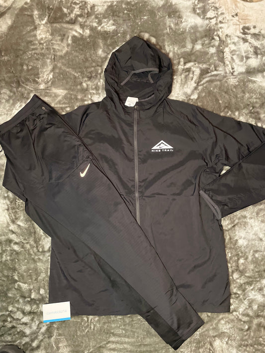 Nike Trail Jacket And Therma Pants